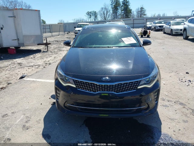44611637 :رقم المزاد ، 5XXGW4L26JG228117 vin ، 2018 Kia Optima Sx Turbo مزاد بيع