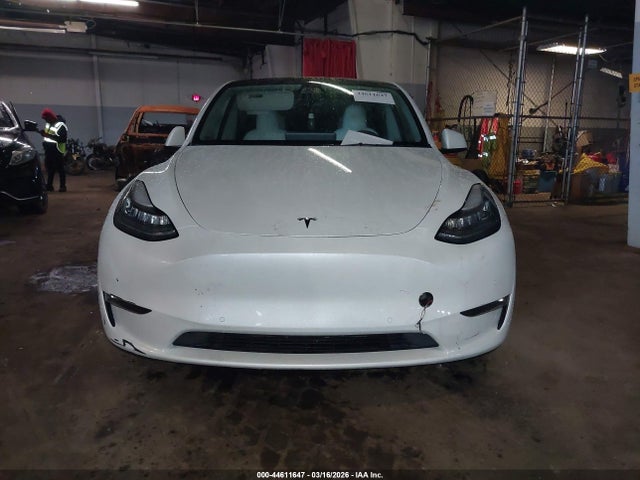 7SAYGDEE8NF381442 Tesla Model Y Long Range Dual Motor All-wheel Drive