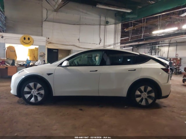 7SAYGDEE8NF381442 Tesla Model Y Long Range Dual Motor All-wheel Drive
