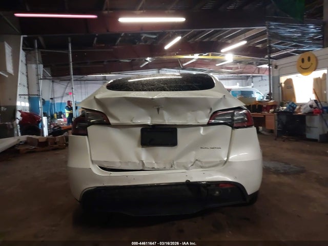 7SAYGDEE8NF381442 Tesla Model Y Long Range Dual Motor All-wheel Drive