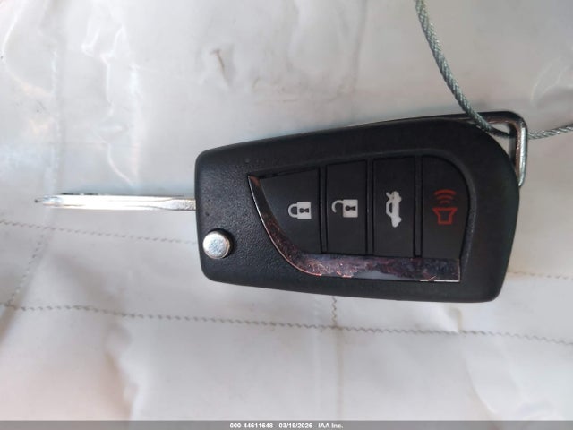 4T1B11HK2JU593786 Toyota CAMRY LE