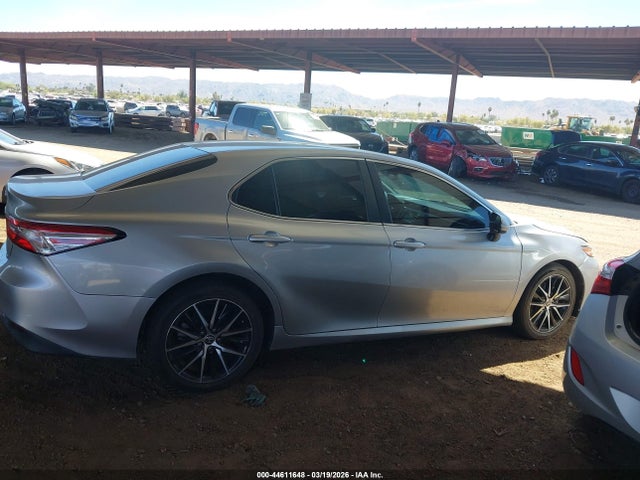 4T1B11HK2JU593786 Toyota CAMRY LE