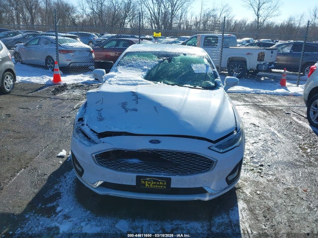3FA6P0D9XKR119729 Ford Fusion Titanium