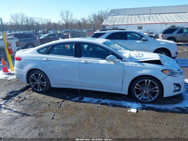 3FA6P0D9XKR119729 Ford Fusion Titanium