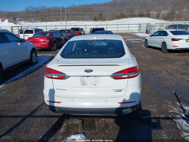 3FA6P0D9XKR119729 Ford Fusion Titanium