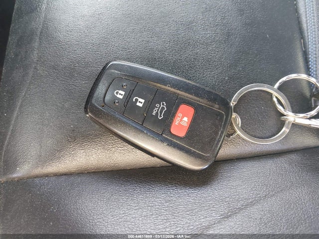 44611689 :رقم المزاد ، JTMEWRFV7LD536582 vin ، 2020 Toyota Rav4 Hybrid Xse مزاد بيع