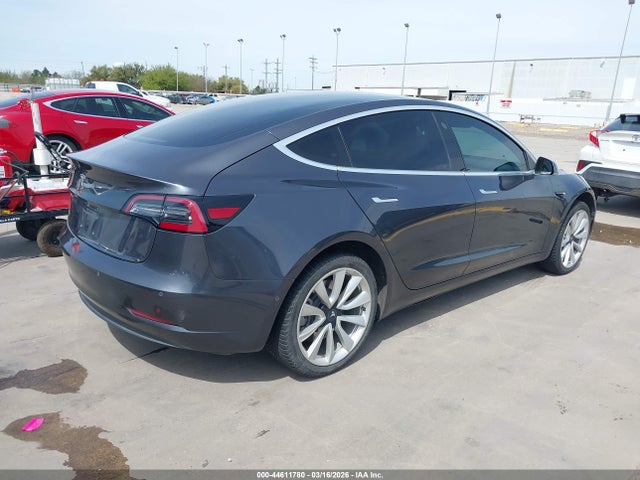 Aukcja sprzedaży 2018 Tesla Model 3 Long Range/mid Range, vin: 5YJ3E1EA5JF151666, numer aukcji: 44611780