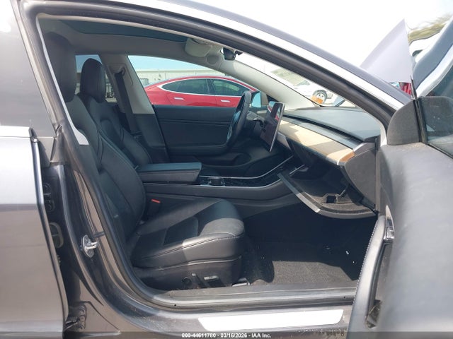 Aukcja sprzedaży 2018 Tesla Model 3 Long Range/mid Range, vin: 5YJ3E1EA5JF151666, numer aukcji: 44611780