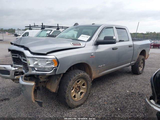 44611798 :رقم المزاد ، 3C6UR5CL0KG683740 vin ، 2019 Ram 2500 Tradesman  4x4 6'4 Box مزاد بيع