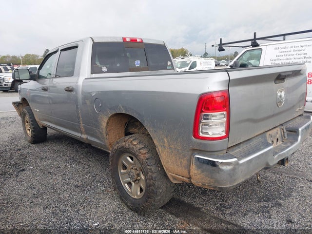 44611798 :رقم المزاد ، 3C6UR5CL0KG683740 vin ، 2019 Ram 2500 Tradesman  4x4 6'4 Box مزاد بيع