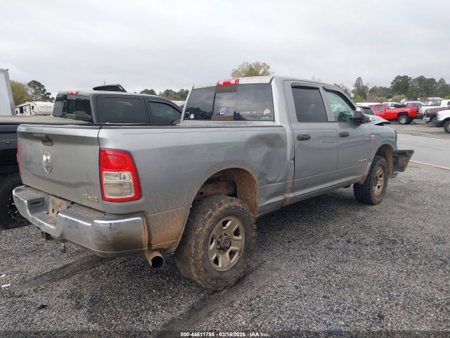 44611798 :رقم المزاد ، 3C6UR5CL0KG683740 vin ، 2019 Ram 2500 Tradesman  4x4 6'4 Box مزاد بيع