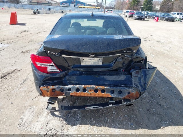 2012 MERCEDES-BENZ C 300 WDDGF8BB2CR208994 Photo 5