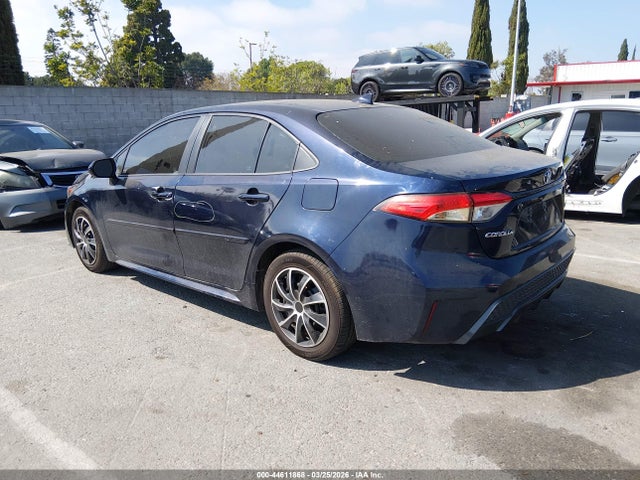 Toyota COROLLA LE 2021 5YFEPMAEXMP226481 Image 3