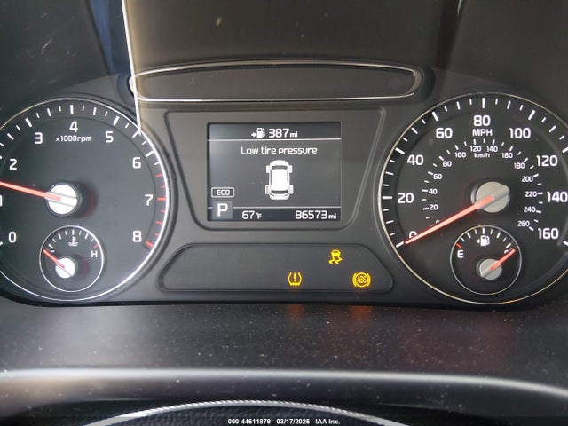 5XYPG4A3XKG568991 KIA Sorento 2.4l Lx