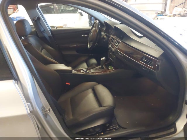 44611900 :رقم المزاد ، WBAPL5C54BA918113 vin ، 2011 Bmw 335i Xdrive مزاد بيع