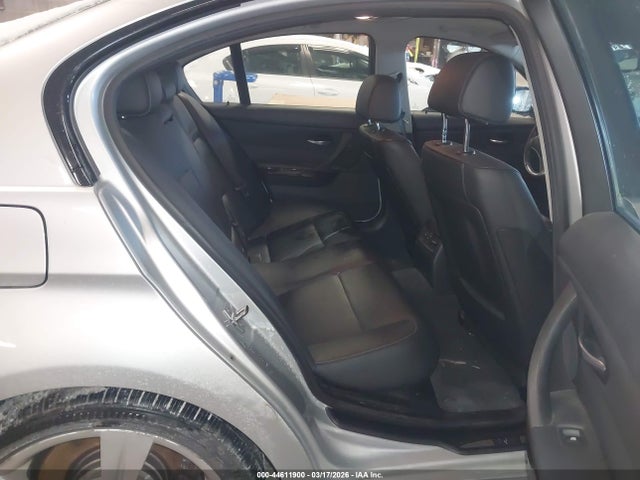 44611900 :رقم المزاد ، WBAPL5C54BA918113 vin ، 2011 Bmw 335i Xdrive مزاد بيع