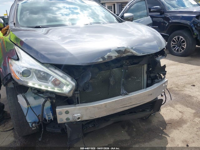 44611928 :رقم المزاد ، 5N1AZ2MHXFN253162 vin ، 2015 Nissan Murano Sl مزاد بيع