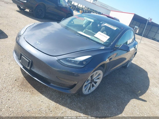 44611935 :رقم المزاد ، 5YJ3E1EB0NF118105 vin ، 2022 Tesla Model 3 Long Range Dual Motor All-wheel Drive مزاد بيع
