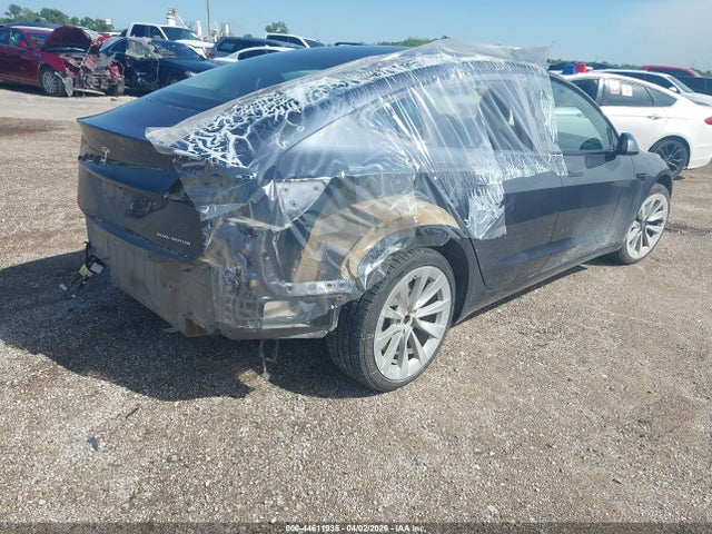 44611935 :رقم المزاد ، 5YJ3E1EB0NF118105 vin ، 2022 Tesla Model 3 Long Range Dual Motor All-wheel Drive مزاد بيع
