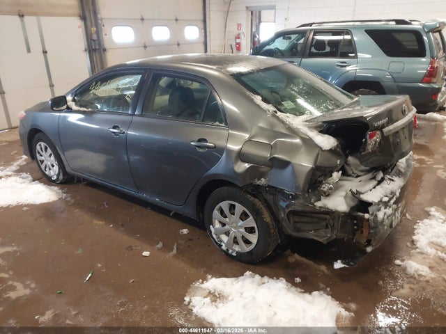 2011 TOYOTA COROLLA JTDBU4EE1BJ096503 Photo 2