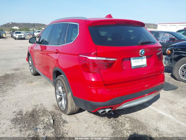 2016 BMW X3 5UXWX9C5XG0D76332 Photo 2