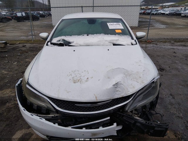Продажа на аукционе авто 2015 Chrysler 200 C, vin: 1C3CCCCG3FN514312, номер лота: 44611990