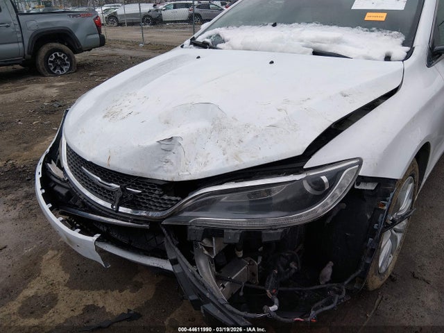 Продажа на аукционе авто 2015 Chrysler 200 C, vin: 1C3CCCCG3FN514312, номер лота: 44611990