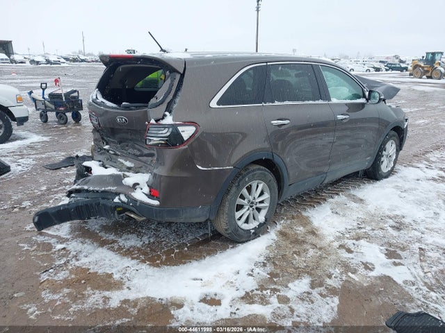 5XYPGDA57KG446543 KIA Sorento 3.3l Lx