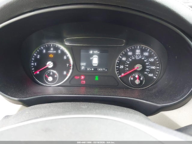 5XYPGDA57KG446543 KIA Sorento 3.3l Lx