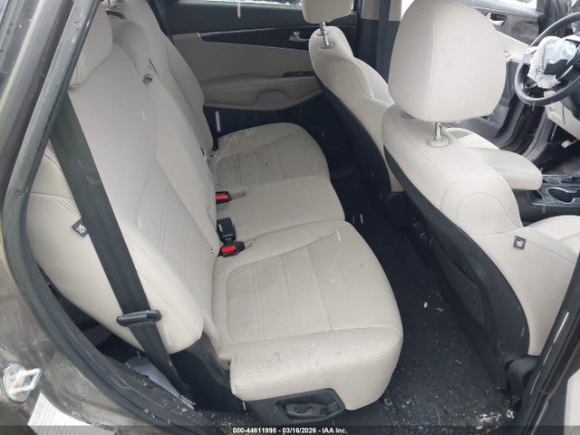 5XYPGDA57KG446543 KIA Sorento 3.3l Lx