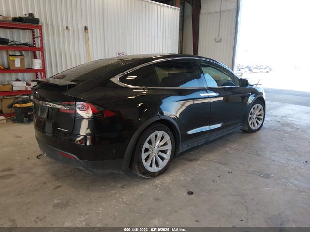2021 Tesla Model X Long Range Dual Motor All-wheel Drive/long Range Plus Dual Motor All-wheel Drive მანქანა იყიდება აუქციონზე, vin: 5YJXCBE28MF325224, აუქციონის ნომერი: 44612023