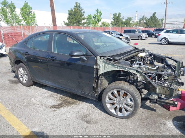 Toyota CAMRY LE 2025 4T1DAACK3SU199733 main image