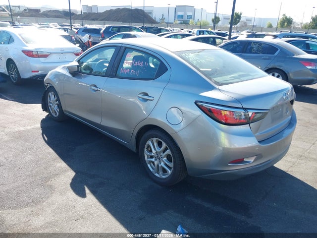 3MYDLBZV4GY141660 Scion IA