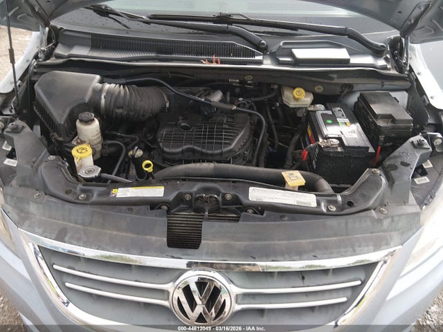 44612049 :رقم المزاد ، 2C4RVABG4CR354946 vin ، 2012 Volkswagen Routan Se مزاد بيع