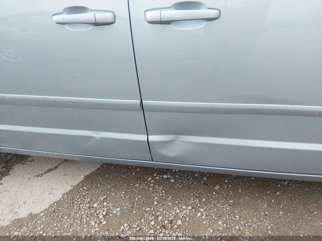 44612049 :رقم المزاد ، 2C4RVABG4CR354946 vin ، 2012 Volkswagen Routan Se مزاد بيع
