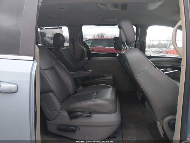 44612049 :رقم المزاد ، 2C4RVABG4CR354946 vin ، 2012 Volkswagen Routan Se مزاد بيع