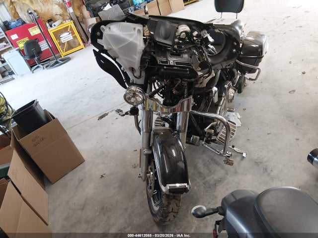 Harley-Davidson Flhtp Police Electra Glide 2015 1HD1FMM18FB622757 Image 5