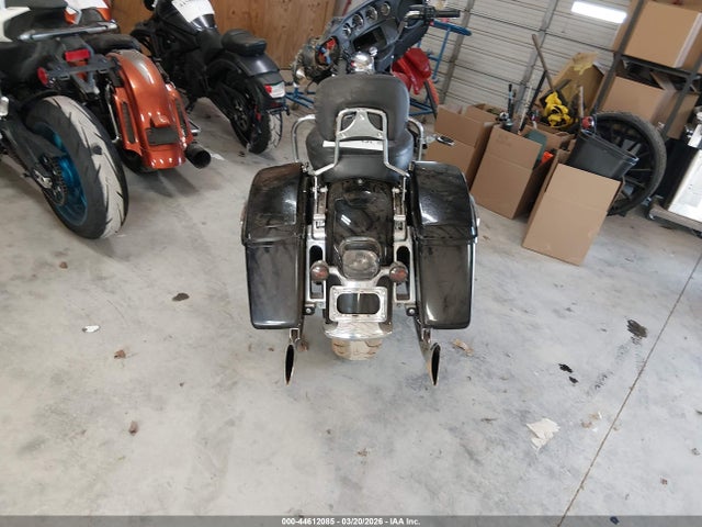 Harley-Davidson Flhtp Police Electra Glide 2015 1HD1FMM18FB622757 Image 6