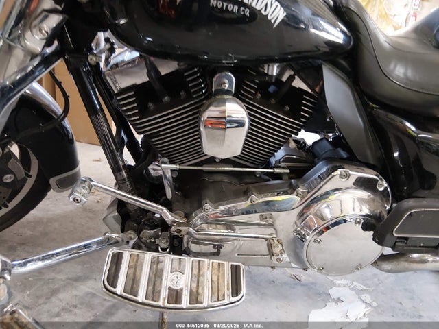 Harley-Davidson Flhtp Police Electra Glide 2015 1HD1FMM18FB622757 Image 9