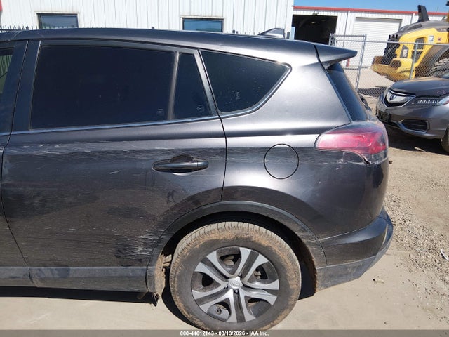 2018 Toyota Rav4 Le მანქანა იყიდება აუქციონზე, vin: JTMZFREV7JJ150441, აუქციონის ნომერი: 44612143