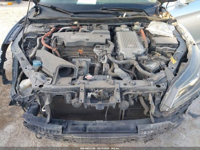 2015 Honda Accord Hybrid მანქანა იყიდება აუქციონზე, vin: 1HGCR6F38FA003451, აუქციონის ნომერი: 44612156