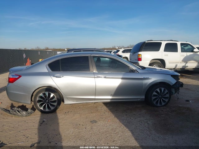 2015 Honda Accord Hybrid მანქანა იყიდება აუქციონზე, vin: 1HGCR6F38FA003451, აუქციონის ნომერი: 44612156