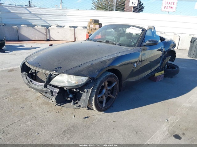 2006 BMW Z4 4USBU53586LX00660 Photo 1