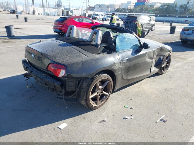 2006 BMW Z4 4USBU53586LX00660 Photo 3