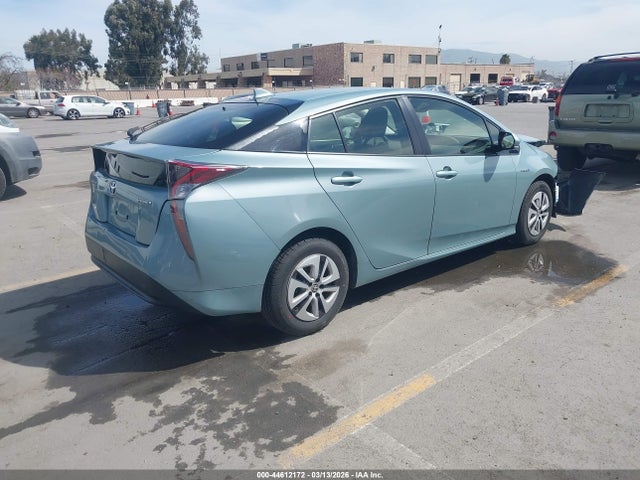 JTDKARFU1H3041445 Toyota Prius Three