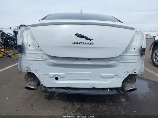 SAJWJ1CD1H8W07406 Jaguar Xj R-sport