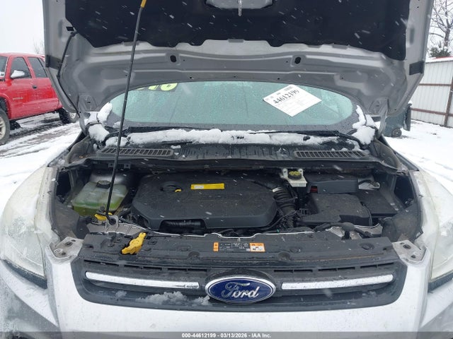 1FMCU9GX0GUC81272 Ford ESCAPE SE