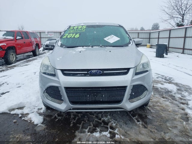 1FMCU9GX0GUC81272 Ford ESCAPE SE