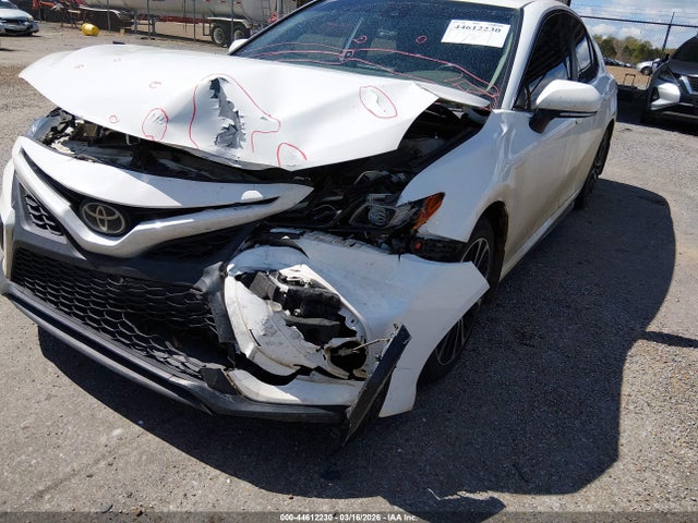 2022 TOYOTA CAMRY 4T1G11AK3NU630866 Photo 5