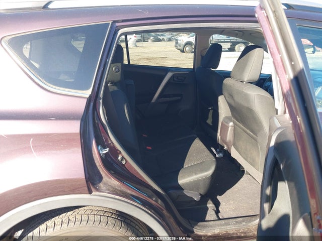 2T3ZFREV8JW445789 Toyota RAV4 LE